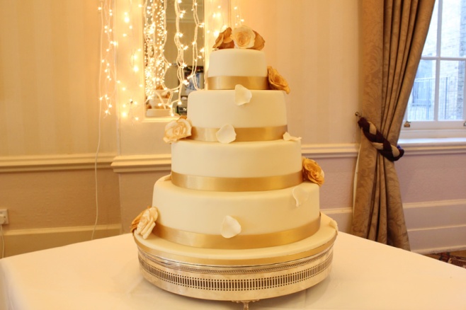 wedding cake QLD